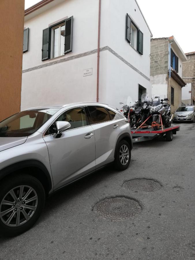 Appartamento Mary Oliena Εξωτερικό φωτογραφία